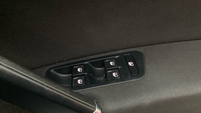 Volkswagen Golf 1.0 TSI 110 SE [Nav] 5dr DSG Petrol Hatchback